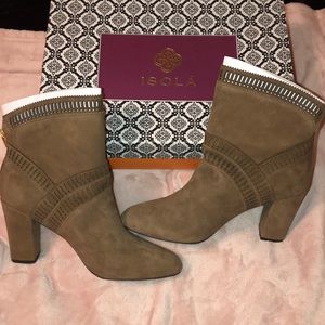 🎉HP🎉 NEW heeled boots